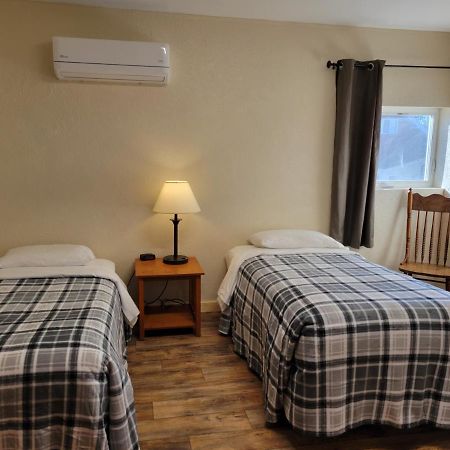 Little River Inn Motel Leon Zewnętrze zdjęcie